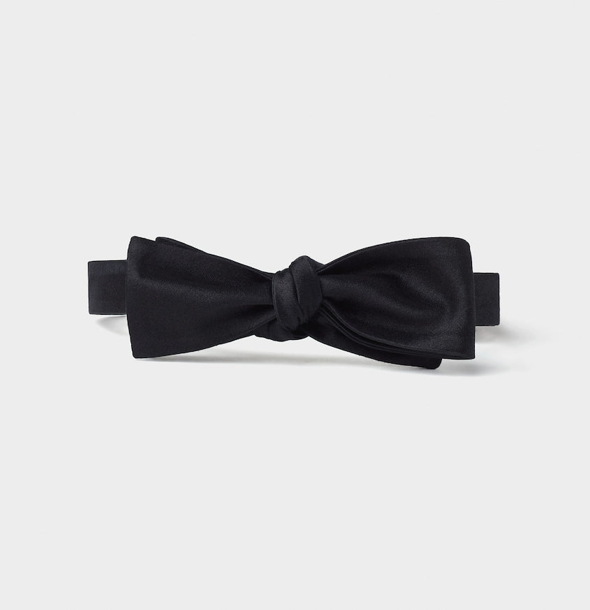 Black Satin Straight Bow Tie